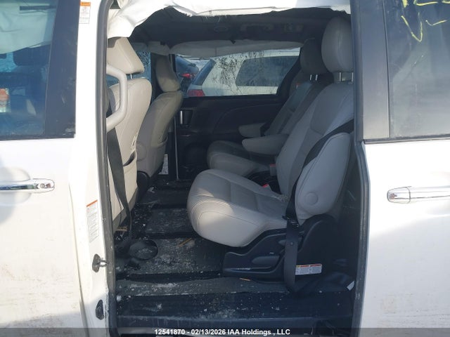 5TDDK3DC4FS107964 Toyota Sienna Xle/limited