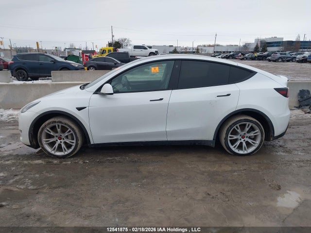 7SAYGAEE5PF586346 Tesla Model Y