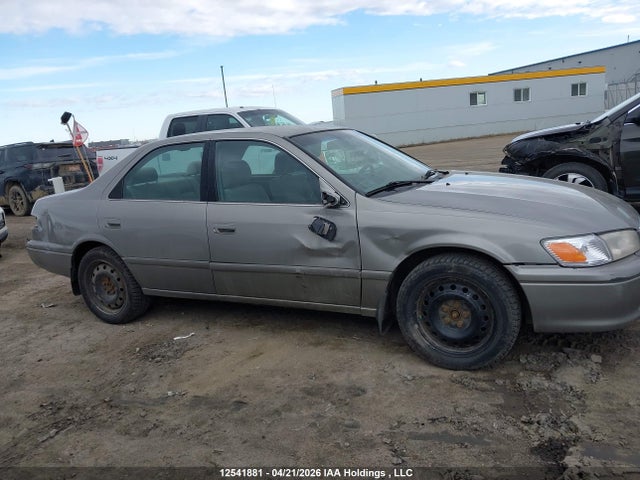 2000 Toyota Camry Ce/ce V6/le მანქანა იყიდება აუქციონზე, vin: JT2BG22K0Y0444014, აუქციონის ნომერი: 12541881