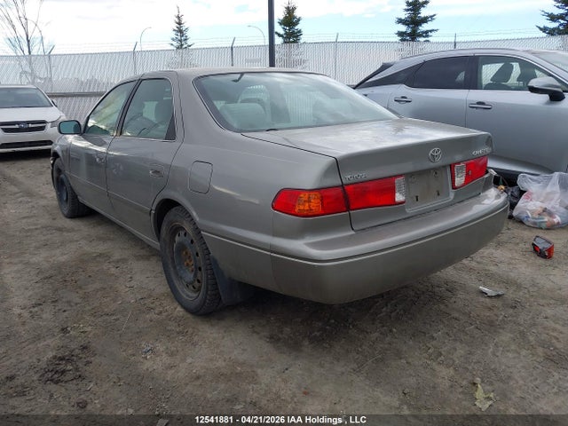 2000 Toyota Camry Ce/ce V6/le მანქანა იყიდება აუქციონზე, vin: JT2BG22K0Y0444014, აუქციონის ნომერი: 12541881