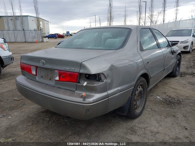 2000 Toyota Camry Ce/ce V6/le მანქანა იყიდება აუქციონზე, vin: JT2BG22K0Y0444014, აუქციონის ნომერი: 12541881