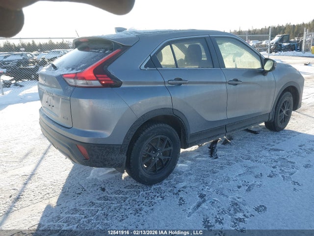 JA4ATUAA0RZ632445 Mitsubishi Eclipse Cross Es
