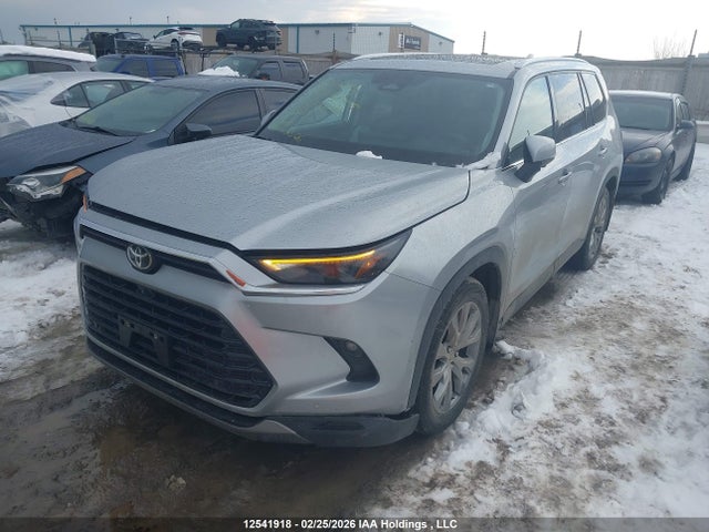 2024 Toyota Grand Highlander Hybrid Limited მანქანა იყიდება აუქციონზე, vin: 5TDACAB56RS000296, აუქციონის ნომერი: 12541918