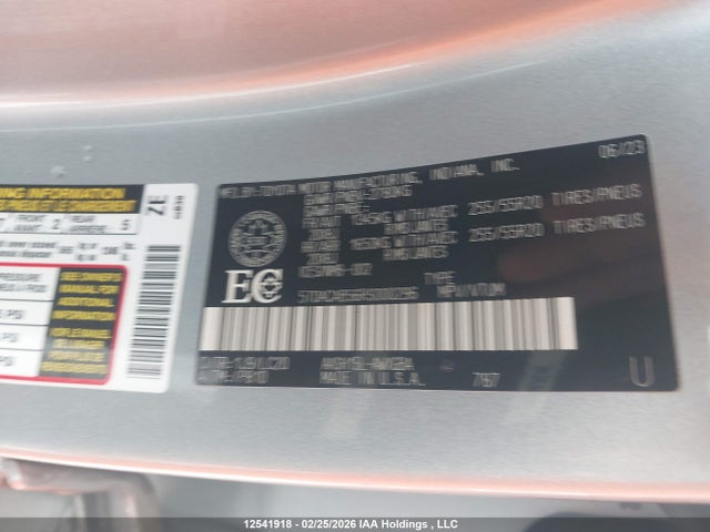 2024 Toyota Grand Highlander Hybrid Limited მანქანა იყიდება აუქციონზე, vin: 5TDACAB56RS000296, აუქციონის ნომერი: 12541918
