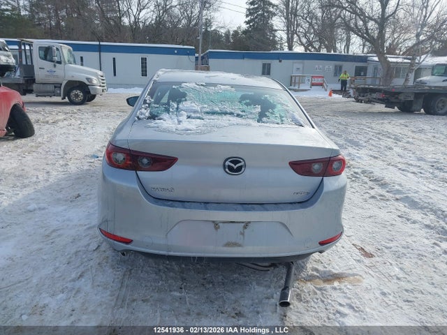 JM1BPACL8N1506385 Mazda Mazda3 Gs