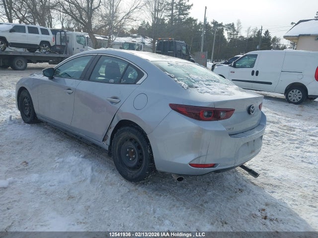 JM1BPACL8N1506385 Mazda Mazda3 Gs