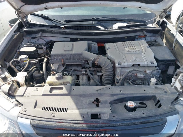 JA4J24A59JZ613161 Mitsubishi Outlander Se/gt