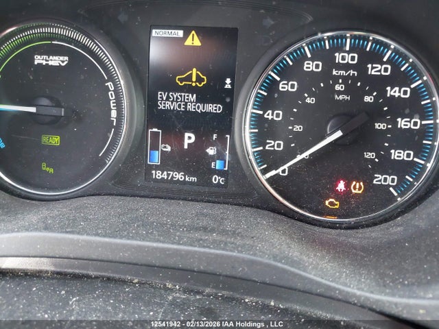 JA4J24A59JZ613161 Mitsubishi Outlander Se/gt