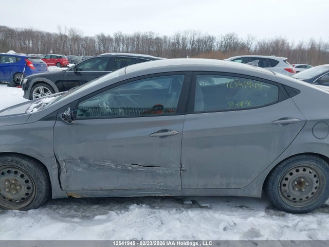 12541945 :رقم المزاد ، 5NPDH4AE0DH279602 vin ، 2013 Hyundai Elantra مزاد بيع