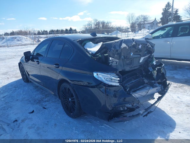 WBAJA7C56KWW05560 BMW 530i Xdrive