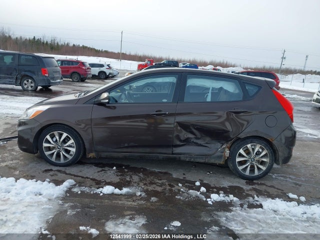 2015 Hyundai Accent Gls მანქანა იყიდება აუქციონზე, vin: KMHCU5AE6FU197911, აუქციონის ნომერი: 12541999