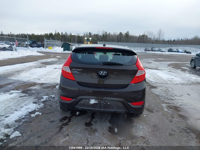 2015 Hyundai Accent Gls მანქანა იყიდება აუქციონზე, vin: KMHCU5AE6FU197911, აუქციონის ნომერი: 12541999
