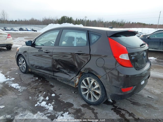 2015 Hyundai Accent Gls მანქანა იყიდება აუქციონზე, vin: KMHCU5AE6FU197911, აუქციონის ნომერი: 12541999