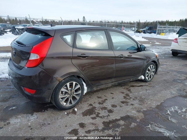 2015 Hyundai Accent Gls მანქანა იყიდება აუქციონზე, vin: KMHCU5AE6FU197911, აუქციონის ნომერი: 12541999
