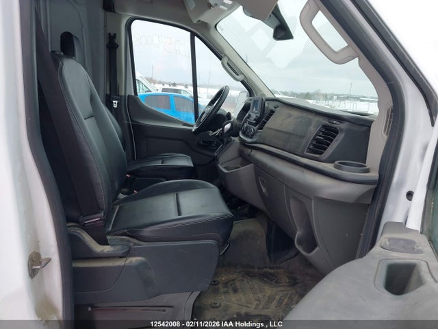 1FTBR2X81NKA31193 Ford Transit T-250