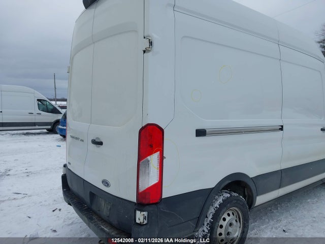 1FTBR2X81NKA31193 Ford Transit T-250