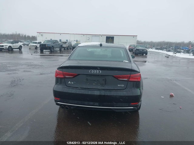 Продаж на аукціоні авто 2018 Audi A3 2.0t Komfort, vin: WAUAUGFF7J1068432, номер лоту: 12542013