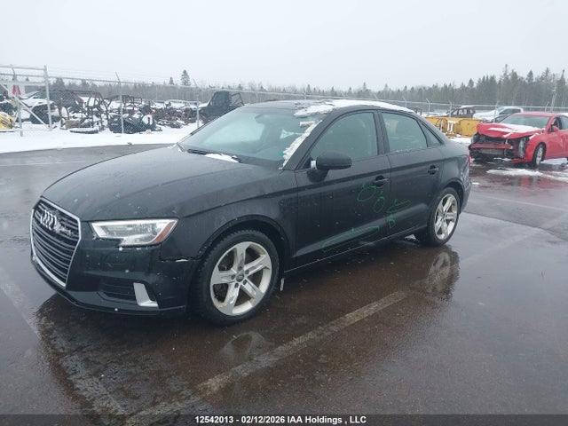 Продаж на аукціоні авто 2018 Audi A3 2.0t Komfort, vin: WAUAUGFF7J1068432, номер лоту: 12542013