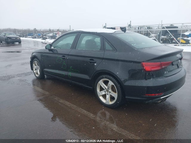 Продаж на аукціоні авто 2018 Audi A3 2.0t Komfort, vin: WAUAUGFF7J1068432, номер лоту: 12542013