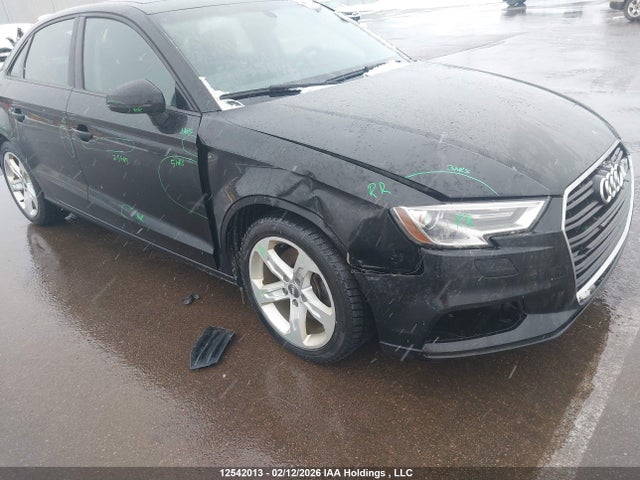 Продаж на аукціоні авто 2018 Audi A3 2.0t Komfort, vin: WAUAUGFF7J1068432, номер лоту: 12542013