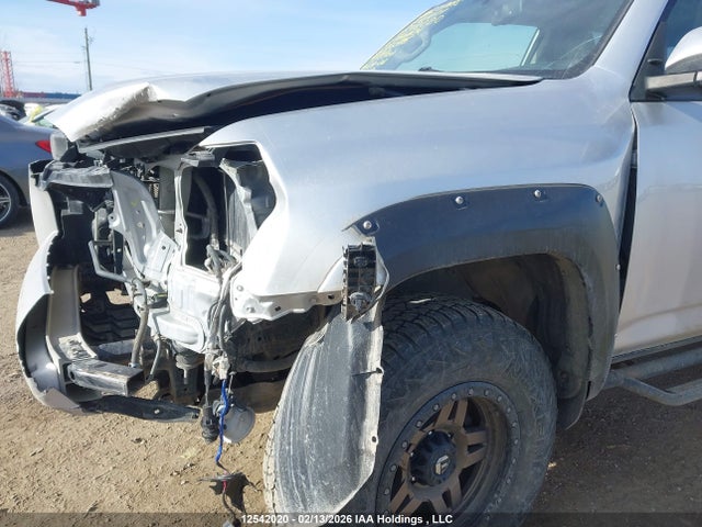 JTEBU5JR6G5355545 Toyota 4RUNNER SR5