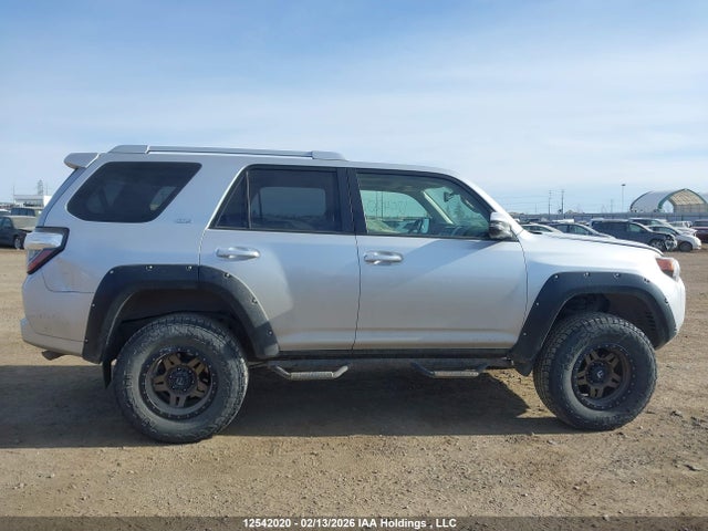 JTEBU5JR6G5355545 Toyota 4RUNNER SR5