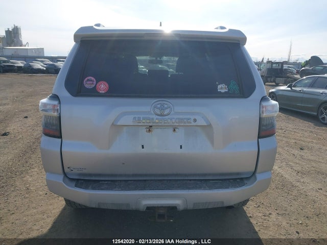 JTEBU5JR6G5355545 Toyota 4RUNNER SR5