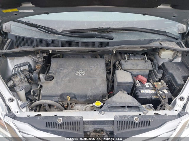 5TDDK3DC7FS097902 Toyota Sienna Xle/limited
