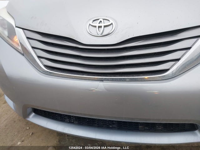5TDDK3DC7FS097902 Toyota Sienna Xle/limited