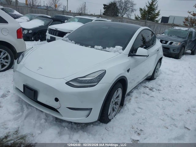 7SAYGAEE5NF428733 Tesla Model Y
