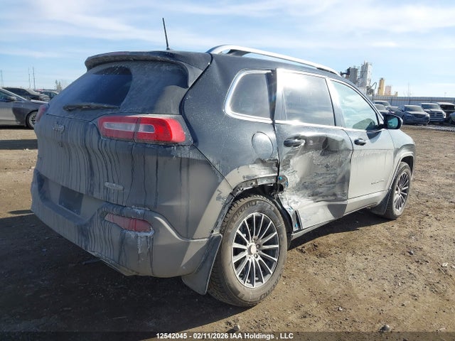 1C4PJMCS7GW166006 Jeep Cherokee North