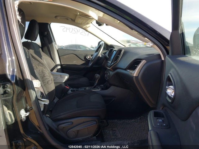 1C4PJMCS7GW166006 Jeep Cherokee North