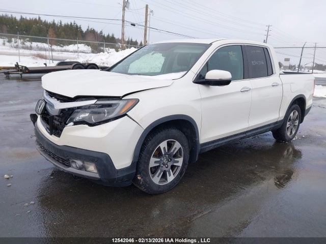 Honda Ridgeline Rtl 2018 5FPYK3F7XJB500289 Image 2