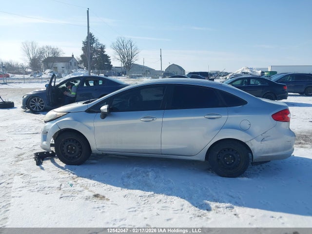 12542047 :رقم المزاد ، 3FADP4BJ2DM139596 vin ، 2013 Ford Fiesta Se مزاد بيع