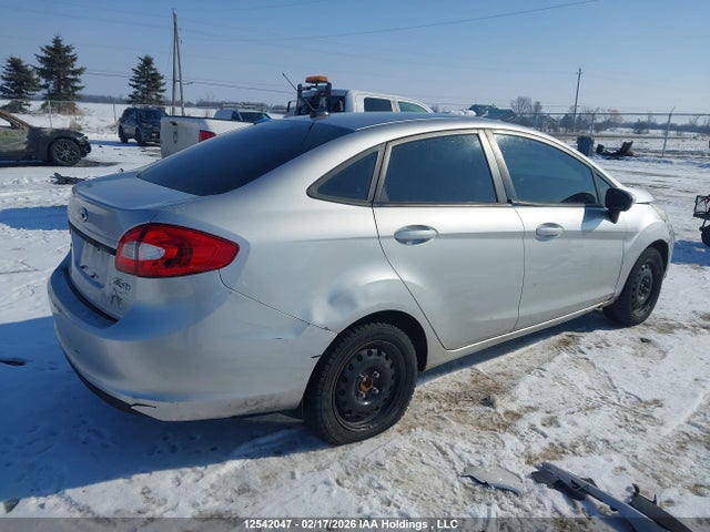 12542047 :رقم المزاد ، 3FADP4BJ2DM139596 vin ، 2013 Ford Fiesta Se مزاد بيع