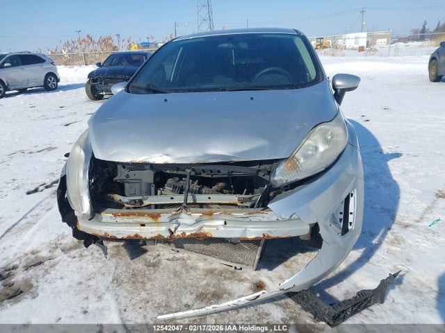12542047 :رقم المزاد ، 3FADP4BJ2DM139596 vin ، 2013 Ford Fiesta Se مزاد بيع