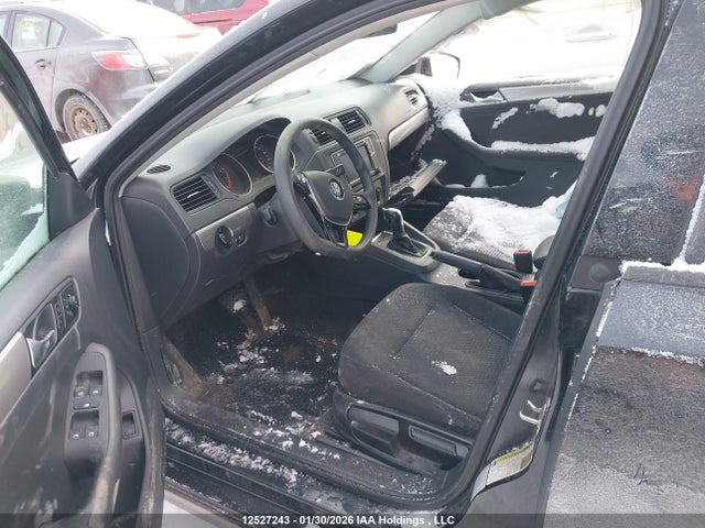 3VW2B7AJ5HM398010 Volkswagen Jetta 1.4 Tsi Trendline+