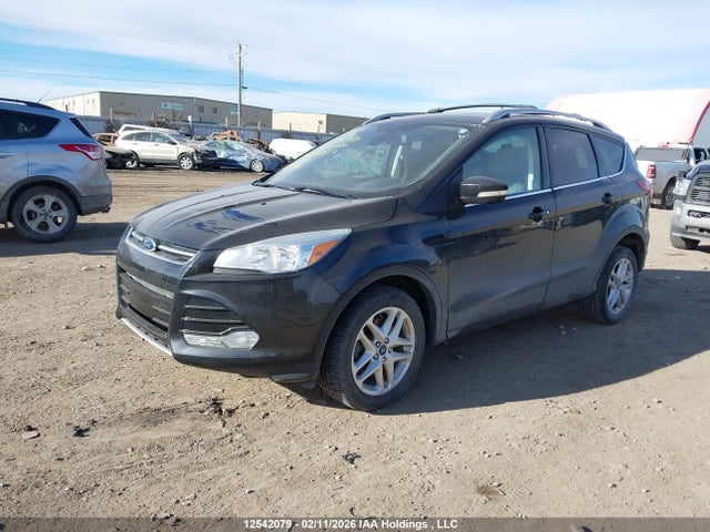 Ford Escape Titanium 2015 1FMCU9J93FUB52757 Image 2