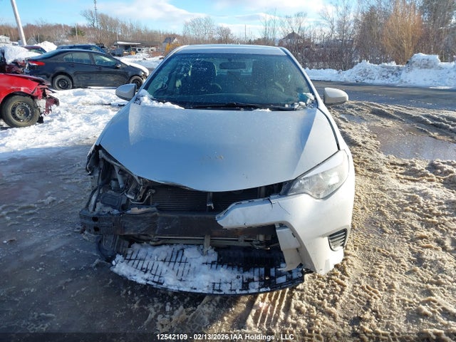 2T1BURHE3GC688738 Toyota COROLLA LE