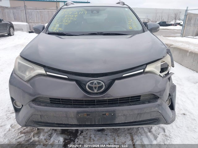 2T3RFREV0HW582915 Toyota Rav4 Xle