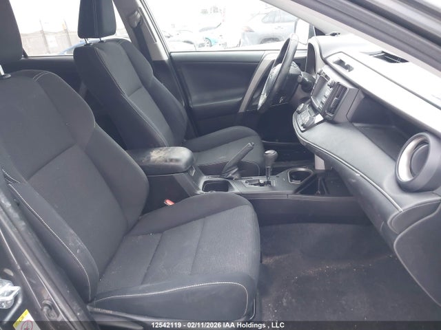 2T3RFREV0HW582915 Toyota Rav4 Xle