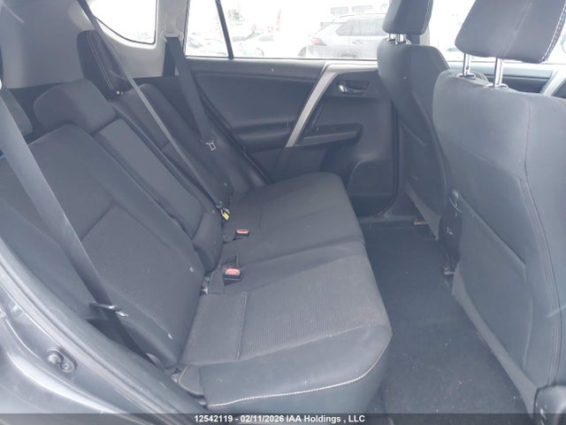 2T3RFREV0HW582915 Toyota Rav4 Xle