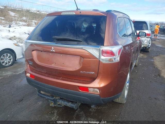 JA4JZ4AX4EZ606301 Mitsubishi OUTLANDER GT