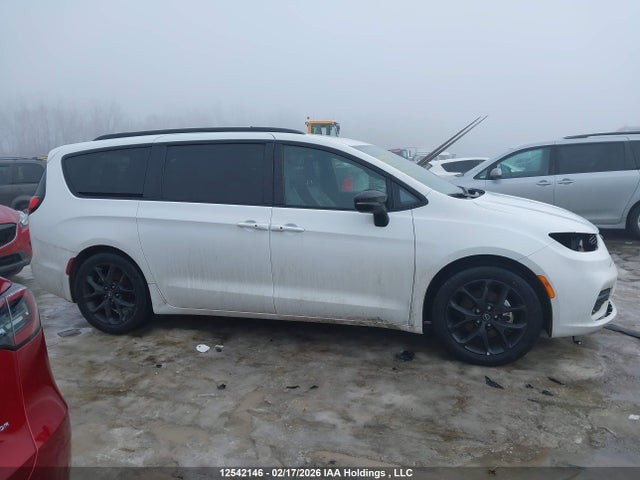 2025 Chrysler Pacifica Limited მანქანა იყიდება აუქციონზე, vin: 2C4RC1GGXSR596511, აუქციონის ნომერი: 12542146