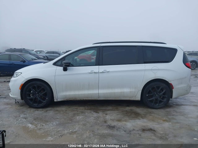 2025 Chrysler Pacifica Limited მანქანა იყიდება აუქციონზე, vin: 2C4RC1GGXSR596511, აუქციონის ნომერი: 12542146