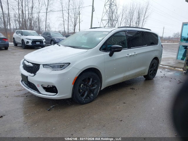 2025 Chrysler Pacifica Limited მანქანა იყიდება აუქციონზე, vin: 2C4RC1GGXSR596511, აუქციონის ნომერი: 12542146