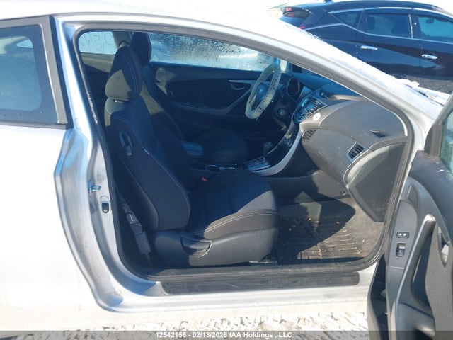 Продажа на аукционе авто 2013 Hyundai Elantra Gls, vin: KMHDH6AE5DU018303, номер лота: 12542156