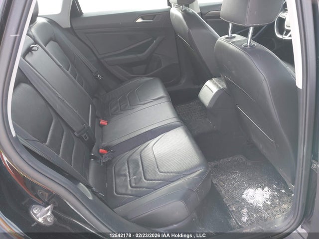 3VW357BU8KM083553 Volkswagen Jetta Execline