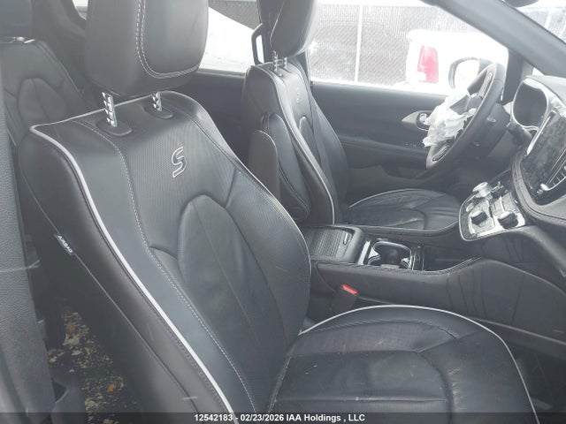 Chrysler Pacifica Limited 2025 2C4RC1GG8SR582297 Image 5
