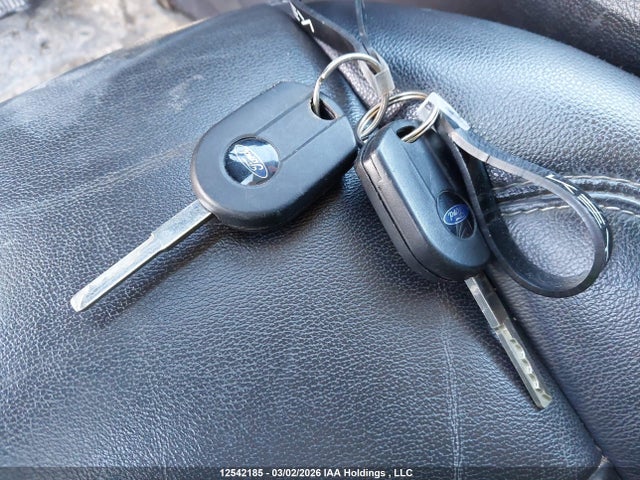 1FMCU9H95JUD39545 Ford ESCAPE SEL